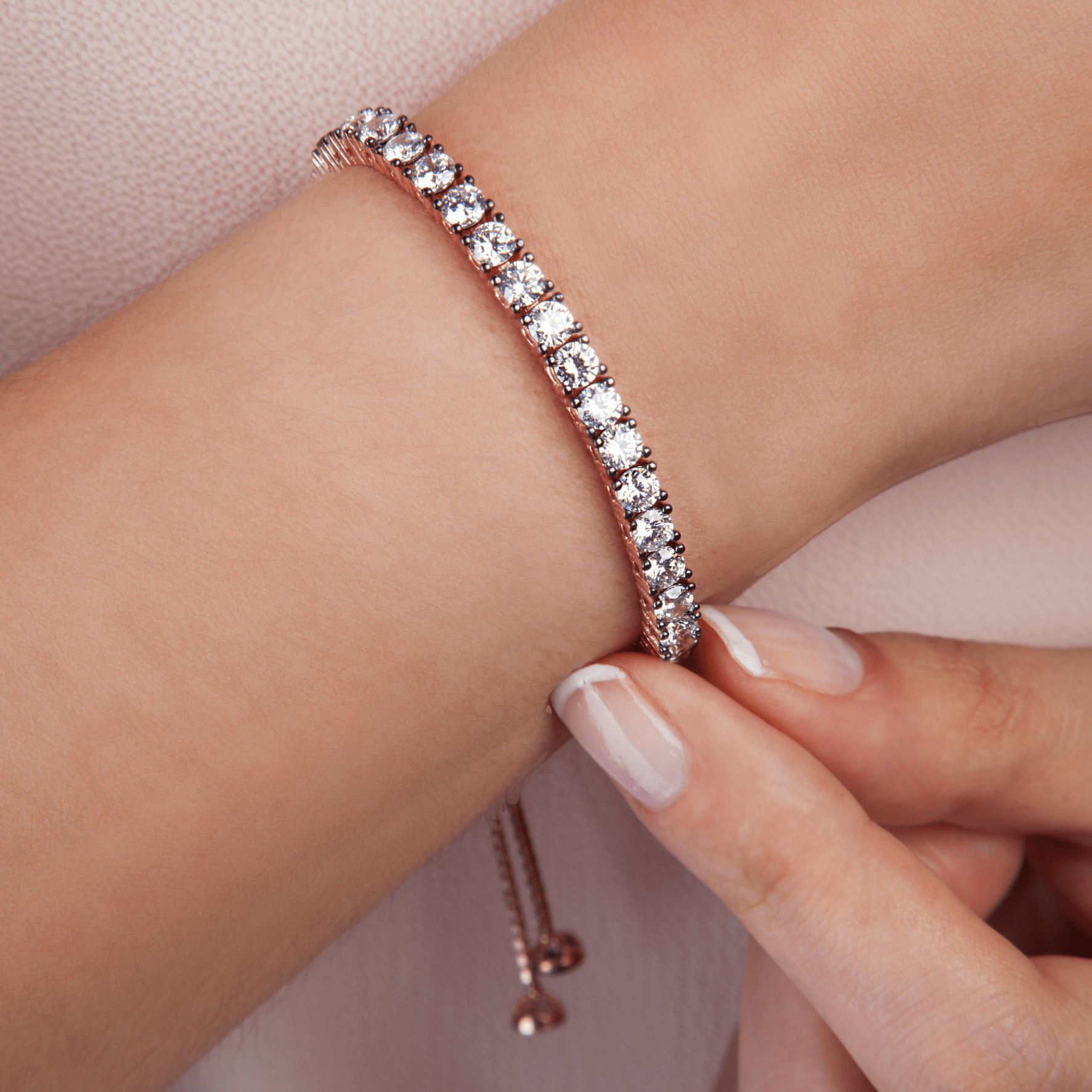 by JoAnn Armband Armband mit Strasssteinen in Gold oder Silber