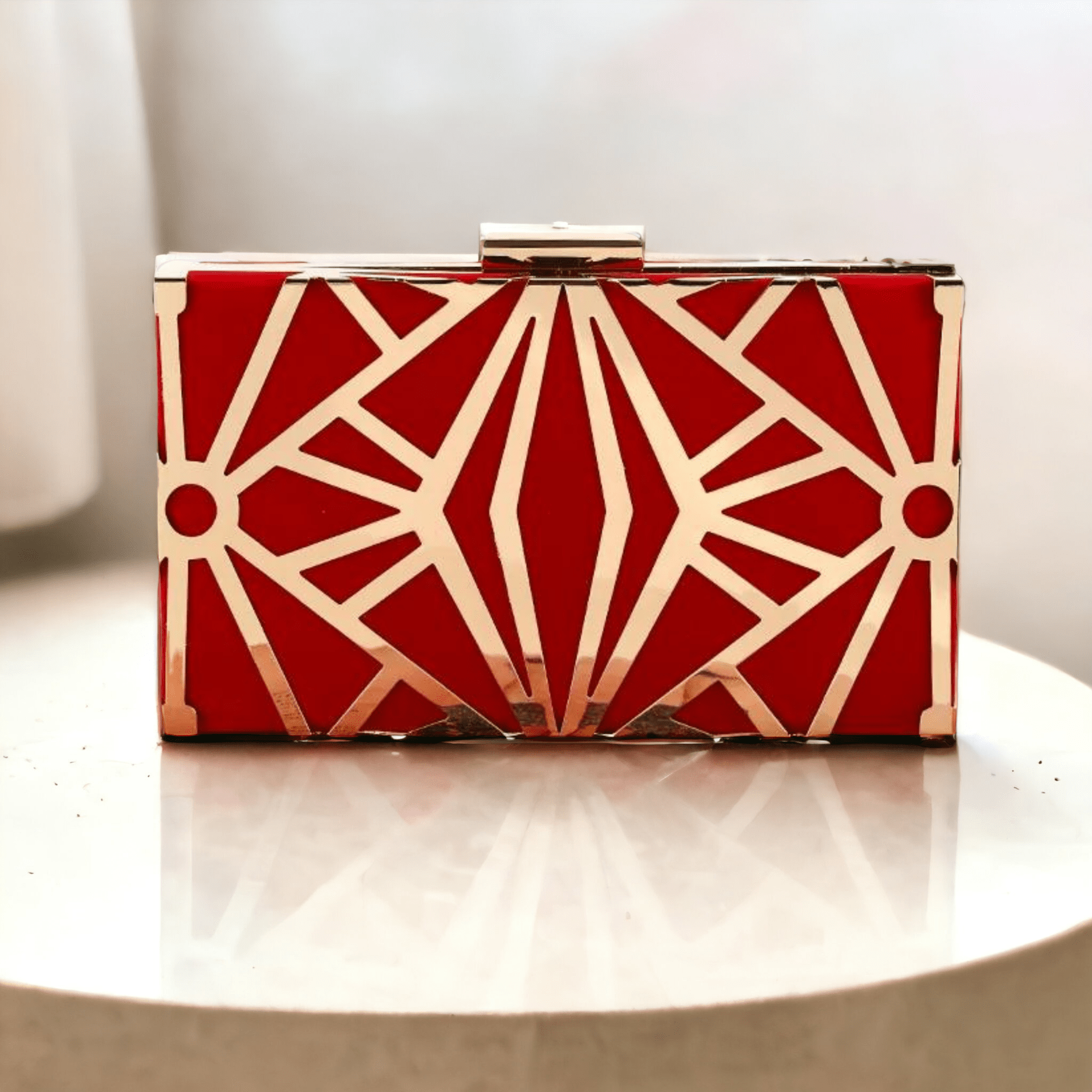 by JoAnn Clutch Handtasche aus Samt und Metall in Rot