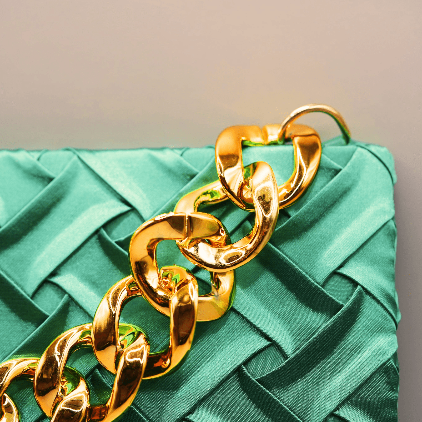 by JoAnn Clutch Handtasche geflochten in Grün