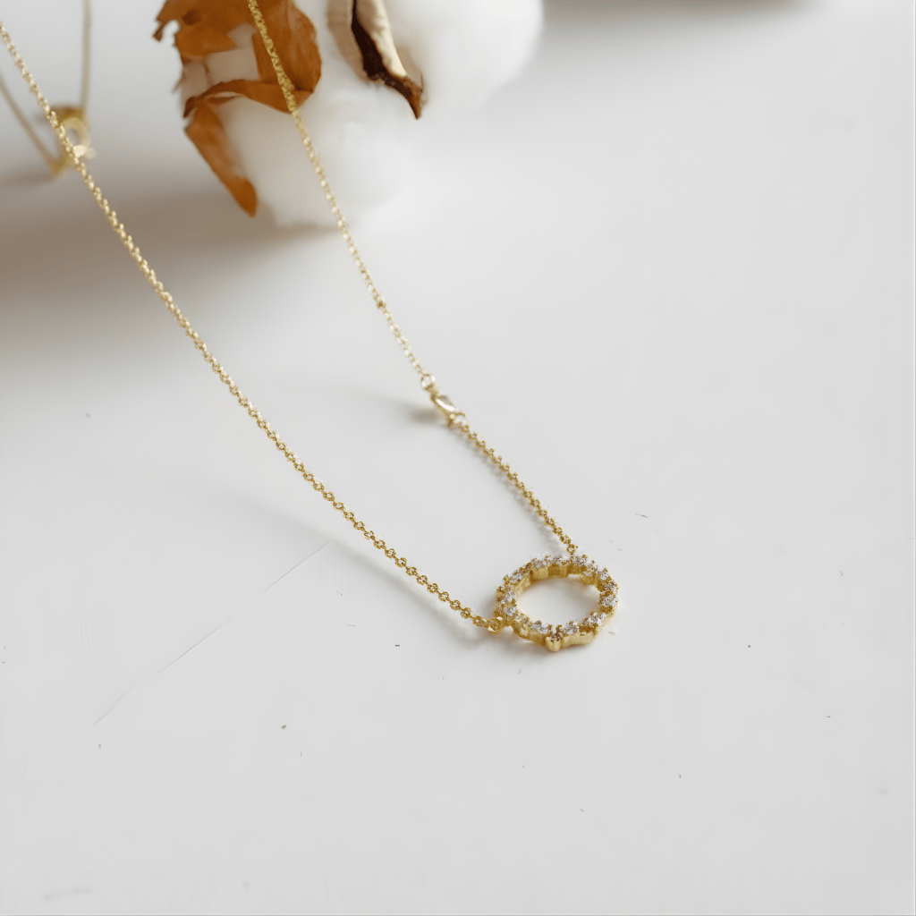 by JoAnn Halsketten Halskette mit rundem Anhänger und Zirkonia