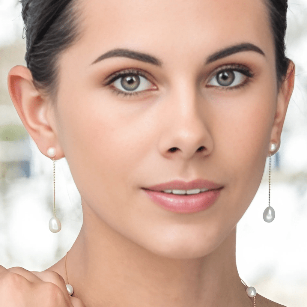 by JoAnn Schmuckset Schmuckset mit schmalen Süsswasser Perlen: Ohrringe und Kette