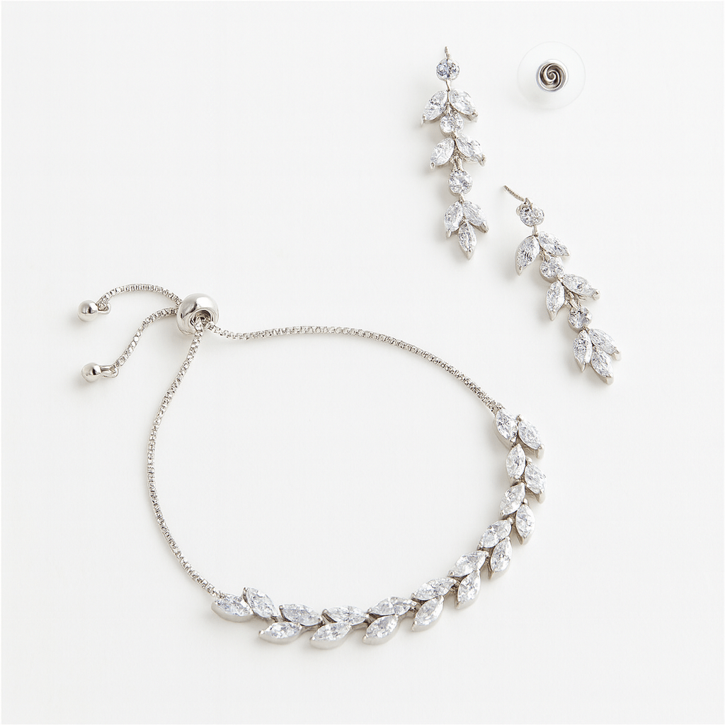 by JoAnn Schmuckset Silber Schmuckset mit länglichen Zirkonia in Gold oder Silber