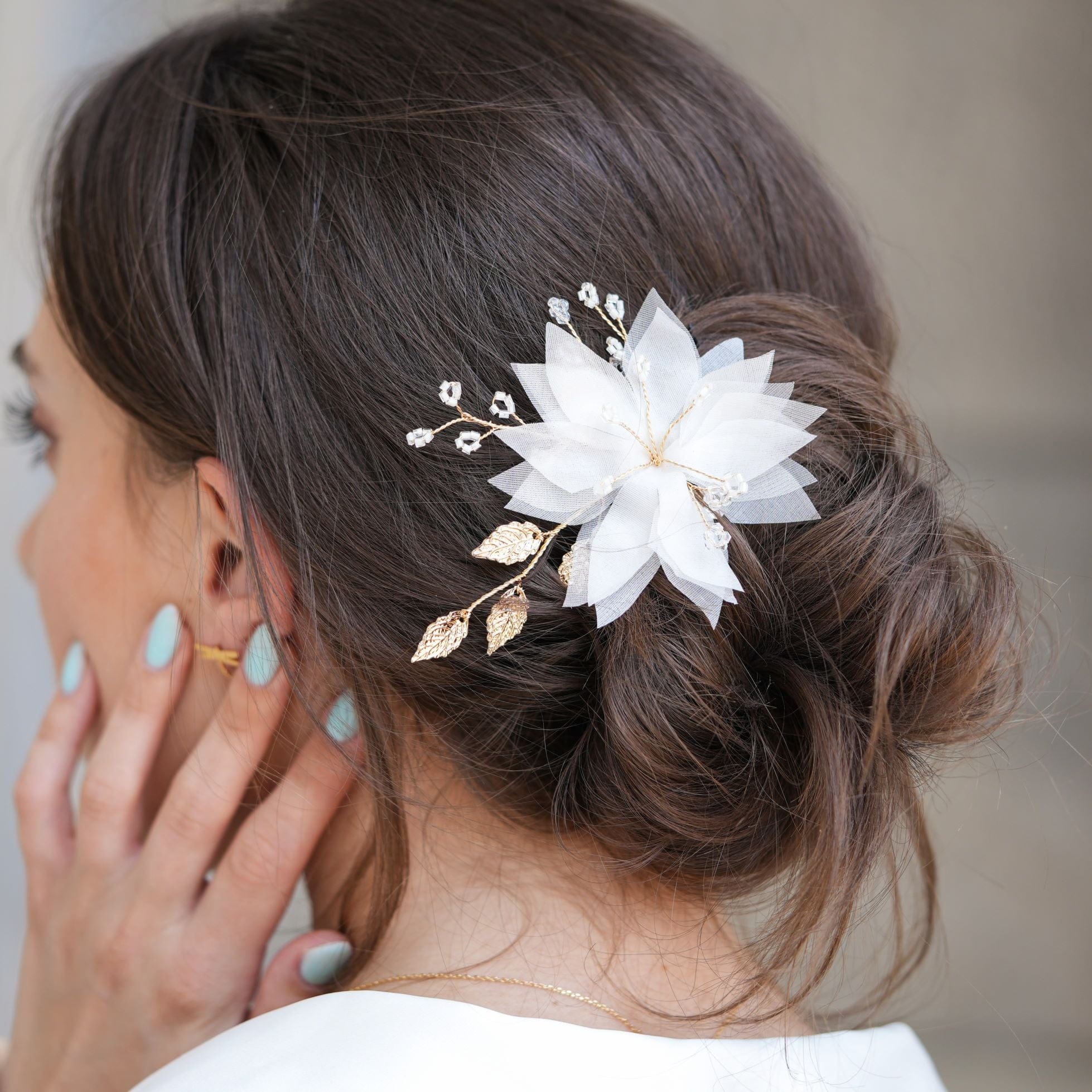Eisenhardt Company Haarschmuck Haarschmuck mit weißer Stoffblüte