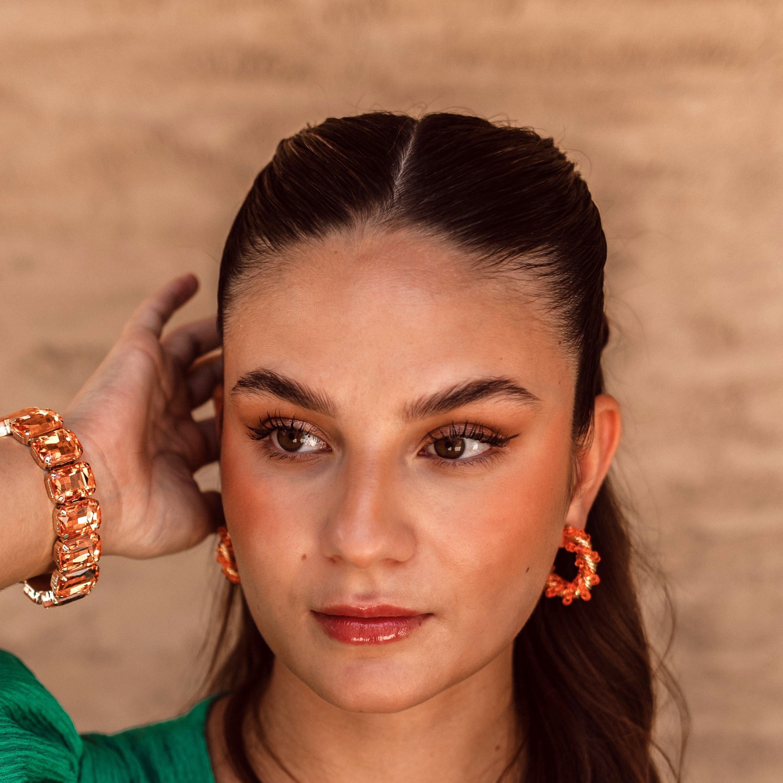 Nalí Ohrringe Ohrringe mit kleinen Steinen in Orange