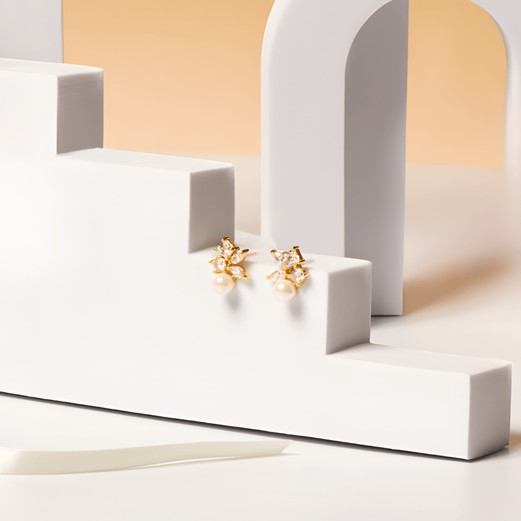 by JoAnn Ohrringe Ohrstecker mit Perlen und Zirkonia Details in Gold oder Silber