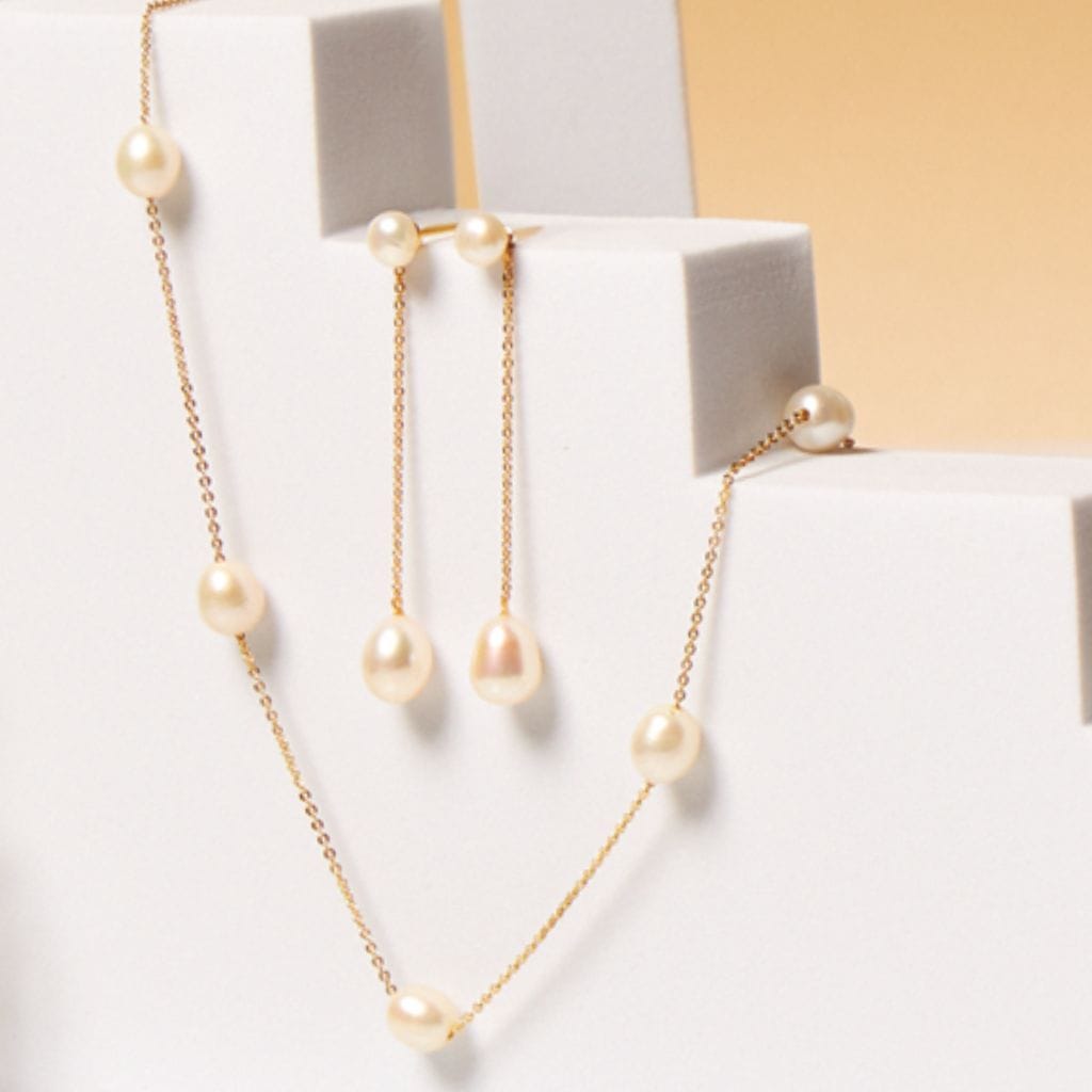 by JoAnn Schmuckset Schmuckset mit schmalen Süsswasser Perlen