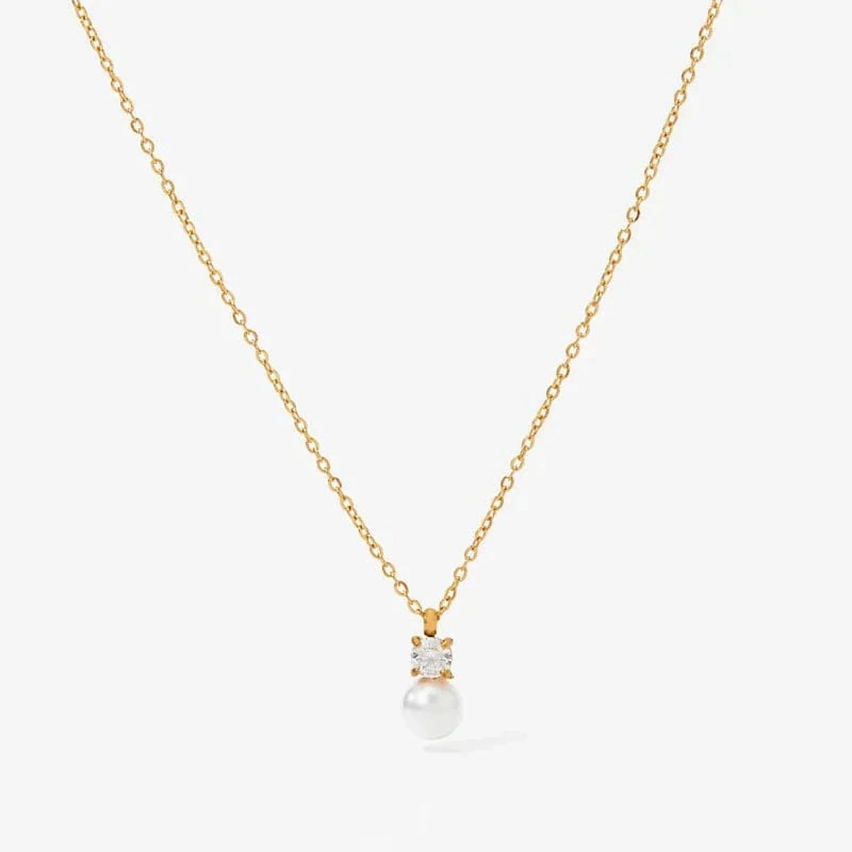 Halskette mit Perle und Zirkonia in Gold - nah