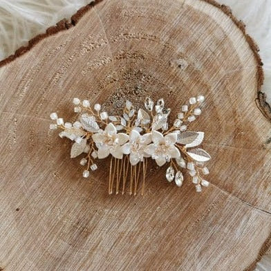 Eisenhardt Company Haarschmuck Haarkamm mit drei weißen Blüten