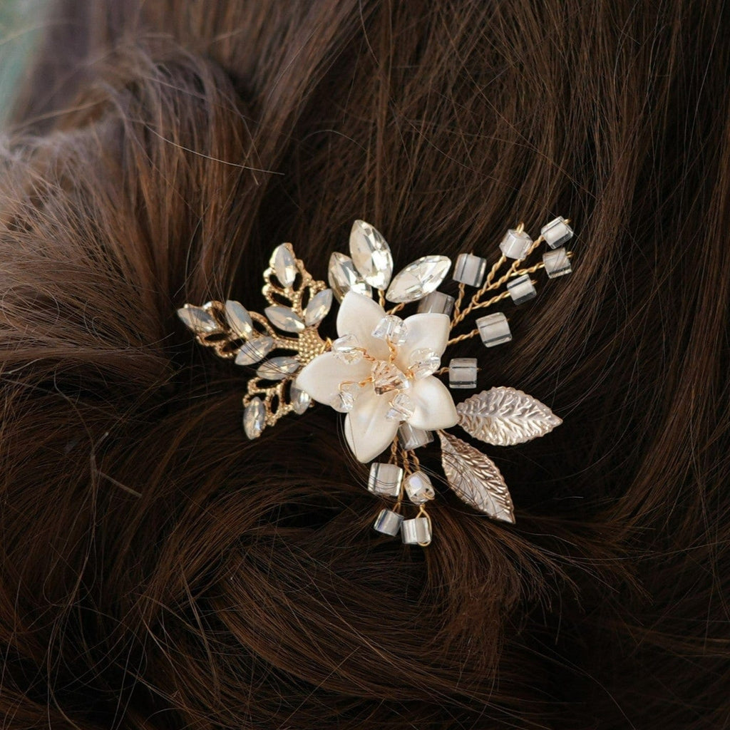 Eisenhardt Company Haarschmuck Haarnadeln mit einer weißen Blüte