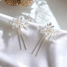 Eisenhardt Company Haarschmuck Haarnadeln mit einer weißen Blüte