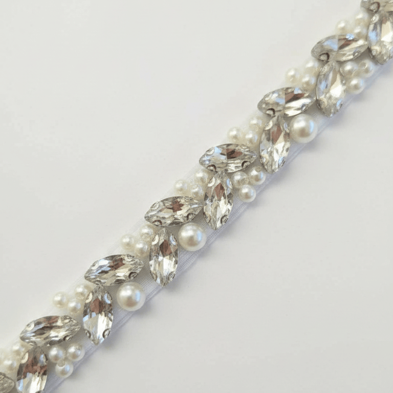 Farinosa Bridal Brautgürtel Brautgürtel mit schmalen Strasssteinen und Perlen