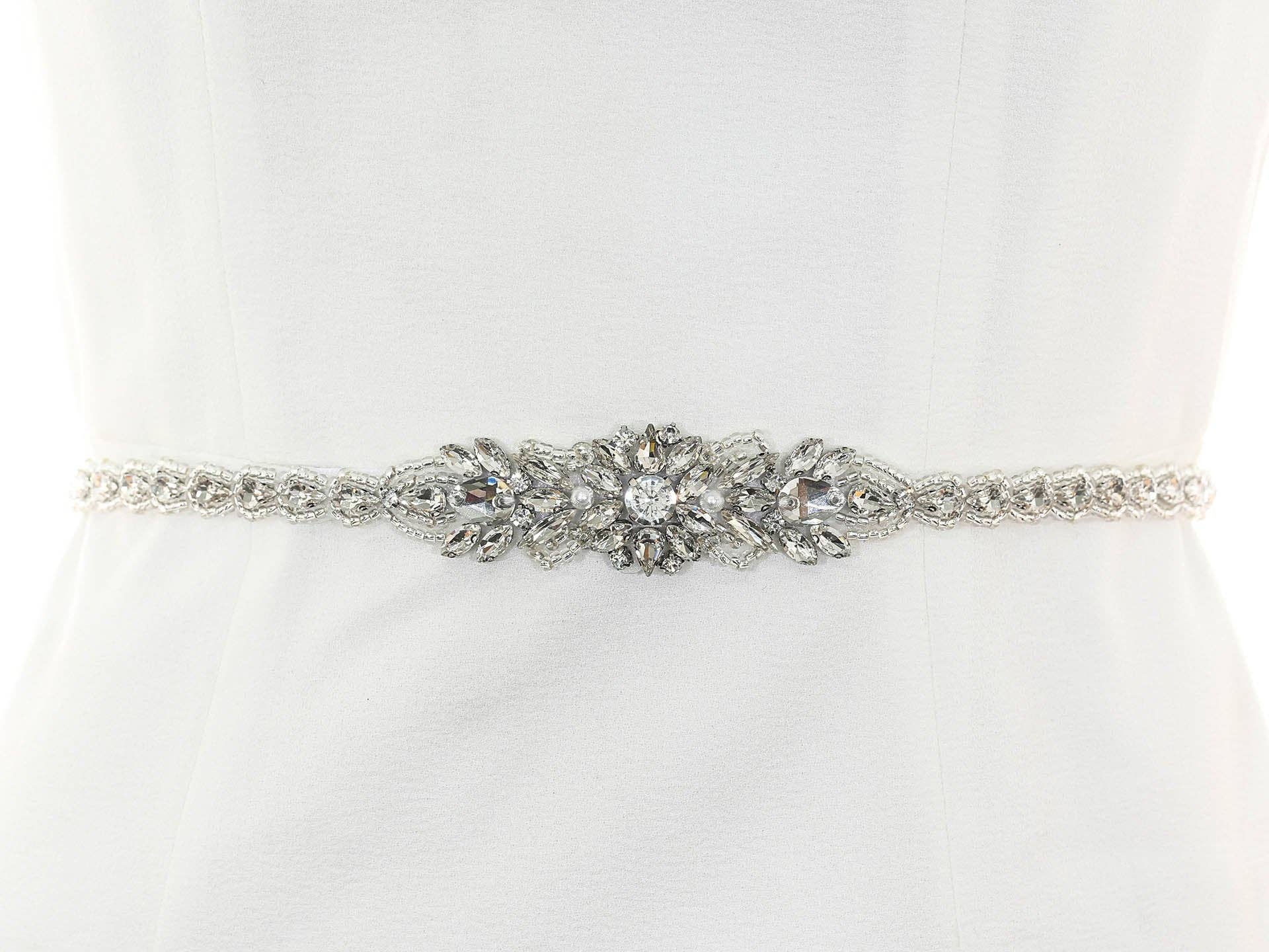 Farinosa Bridal Weiss S1007 Eleganter silberner Brautgürtel mit Kristallperlen