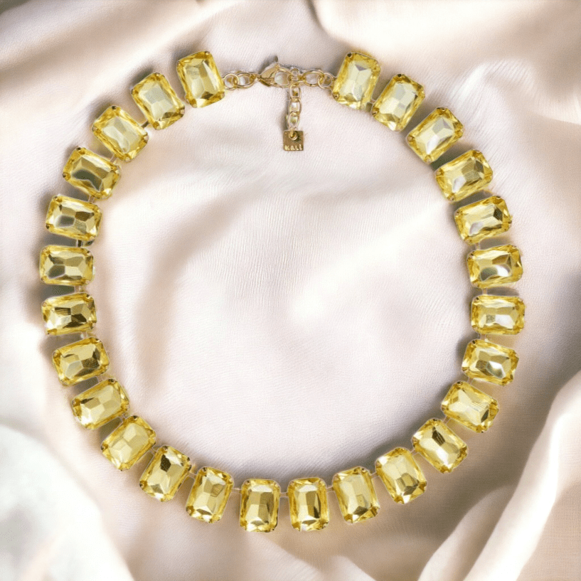 Nalí Halsketten Halskette mit gelben Glassteinen