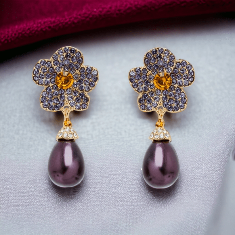 Nalí Ohrringe Ohrringe lang mit Blumen und Perlen lila